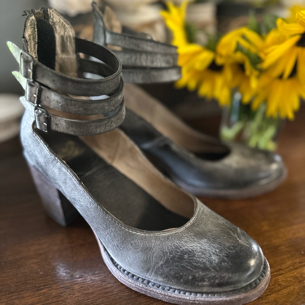 Freebird by Steven black Randi, size 8
